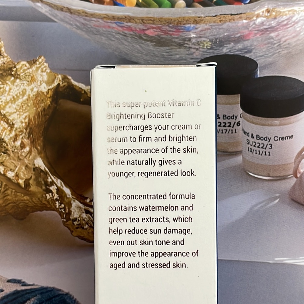•Clean Skin Club• Vitamin C Brightening Booster - Picture 4 of 9